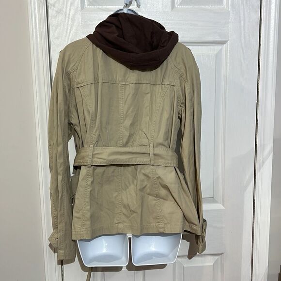 NWT Dollhouse 2 in 1 Women's Khaki removable hooded trench coat Size L - Picture 3 of 12